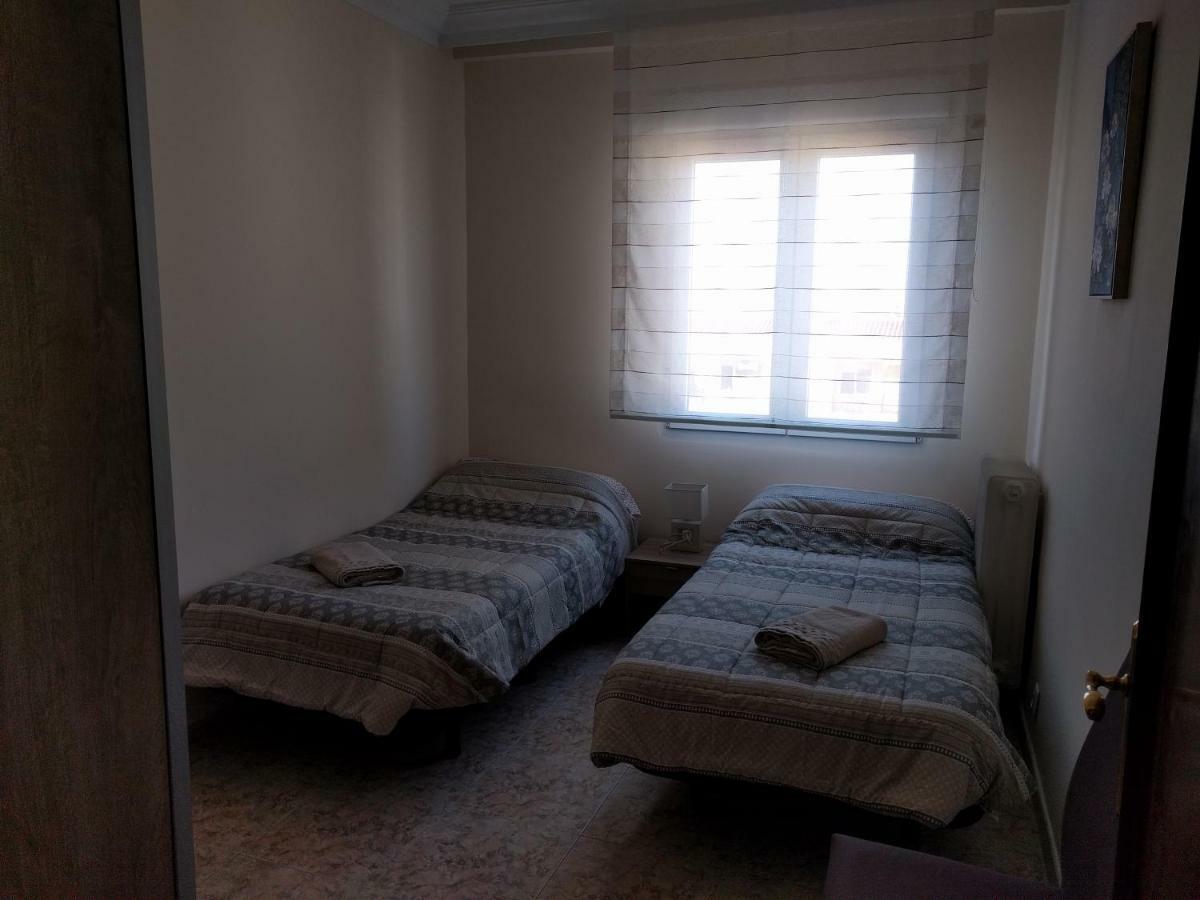 Manzanera, Junto Ayuntamiento Y Riojaforum لوغرونيو المظهر الخارجي الصورة